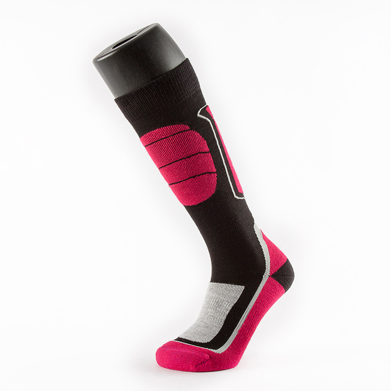 China Skiing Socks Factory: Crafting High-Performance Winter Essentials China Skiing Socks Factory: Crafting High-Performance Winter Essentials
